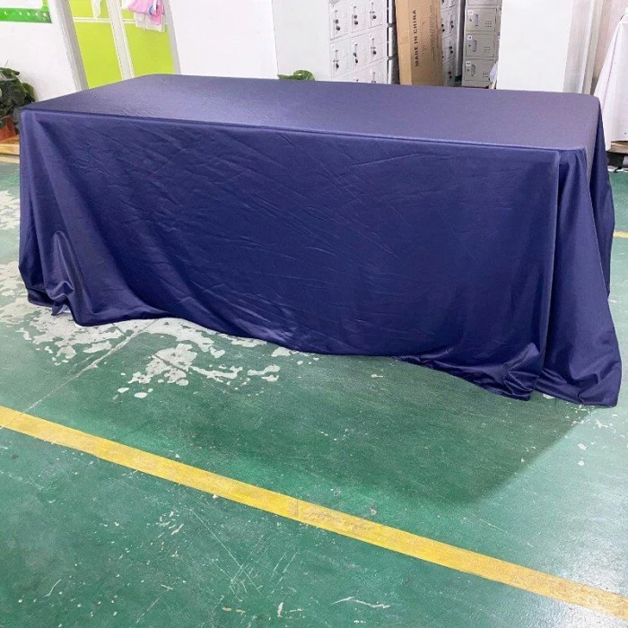 Loose Table Cloth